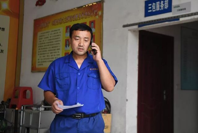 bwin网站：农机毕竟是机器农机万一“生病了”咋办？医生春耕忙(图6)