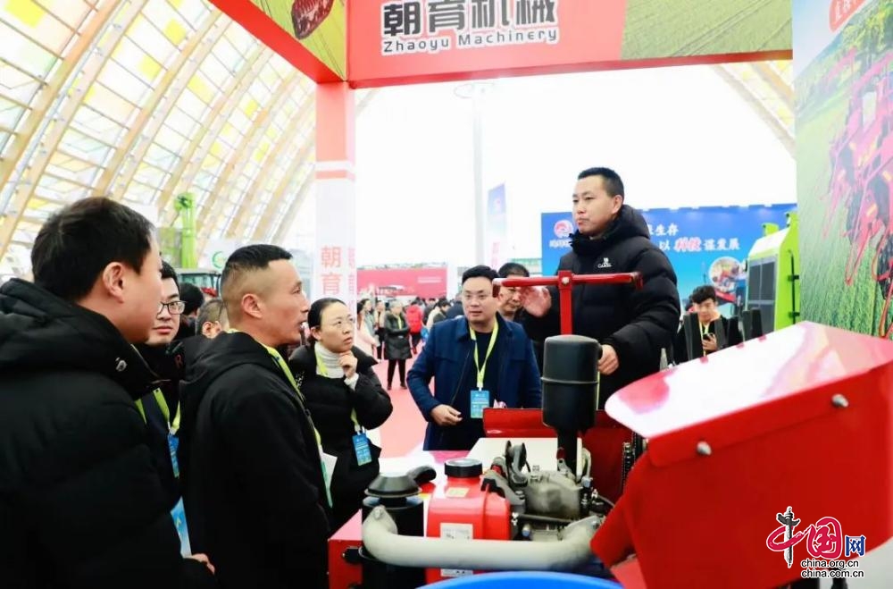 必赢：可以试驾的农机展会2024西南农机展在天府农博园开幕(图1)