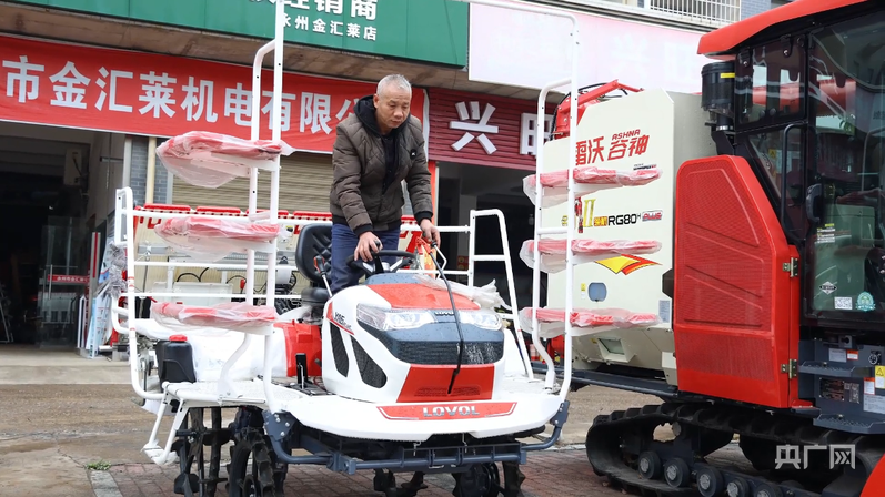 必赢国际：湖南永州以旧换新政策延续农机消费市场活力迸发(图2)