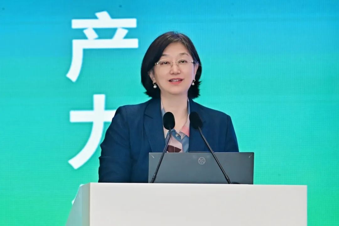 bwin网站：构建产教融合新格局赋能新质生产力发展——2025（第二届）产教融合发展大会在泸州开幕(图7)