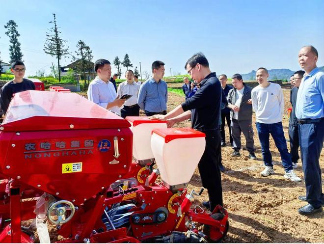 必赢国际：“硬核装备”亮相宣汉！(图2)