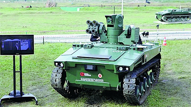 必赢国际：兵器控丨一起了解3种各有特点的无人车(图2)