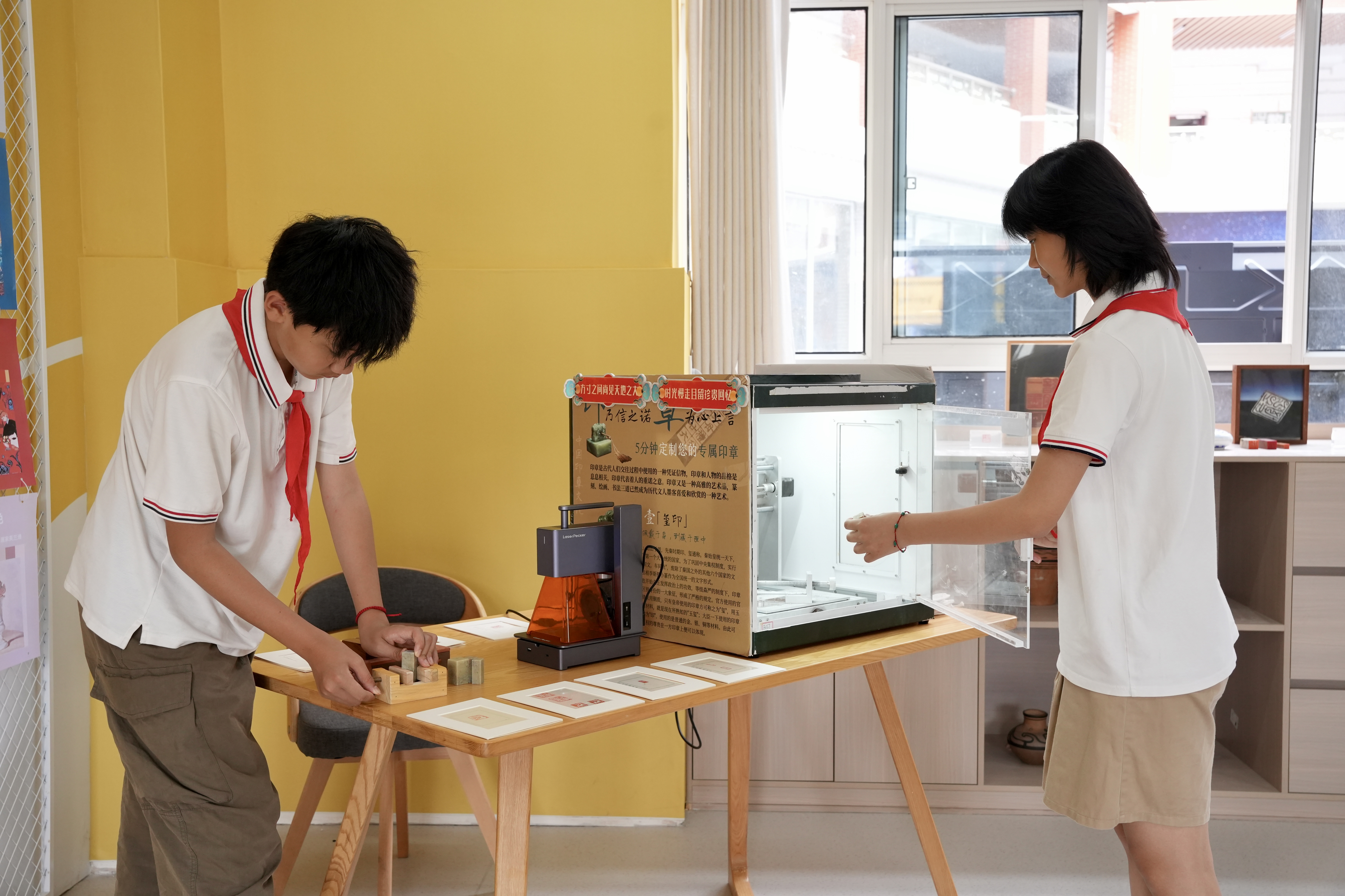 必赢国际：小学生AI造火星车银发族玩转无人机！湖北数字教育“开挂”了(图3)