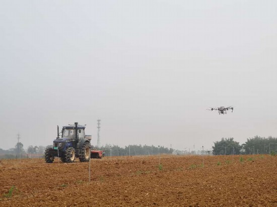 必赢国际：成都龙泉驿区：智慧农机“耕”新沃野(图4)