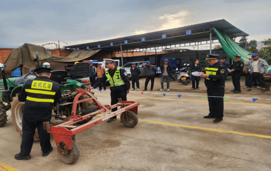 bwin网站：元谋县开展2025年农机事故应急处置演练(图3)