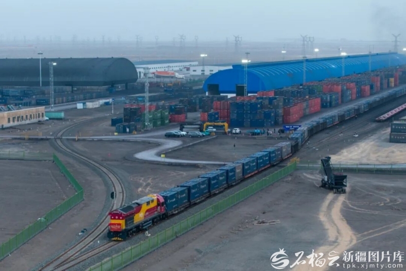 bwin网站：天山北望：发展新潮动能澎湃正当时(图5)