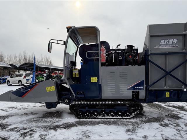 bwin网站：春耕神器齐登场！第十九届吉林现代农业机械装备展览会开幕(图4)