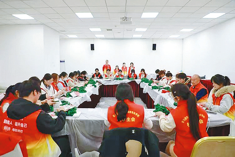 必赢：“志愿红”闪耀全国农业机械展览会(图1)